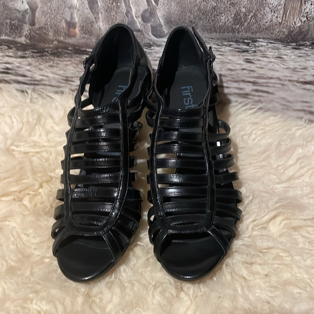 Free!!! First leather shoes - Picture 2 of 10